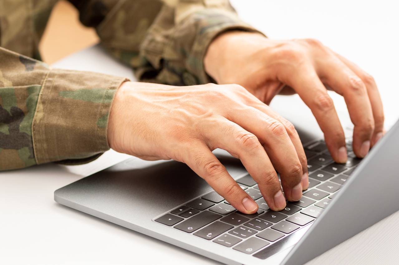 Military Members Transitioning into Amazon | Resilient Asset Management